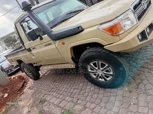 Toyota Land Cruiser 2008 Gold