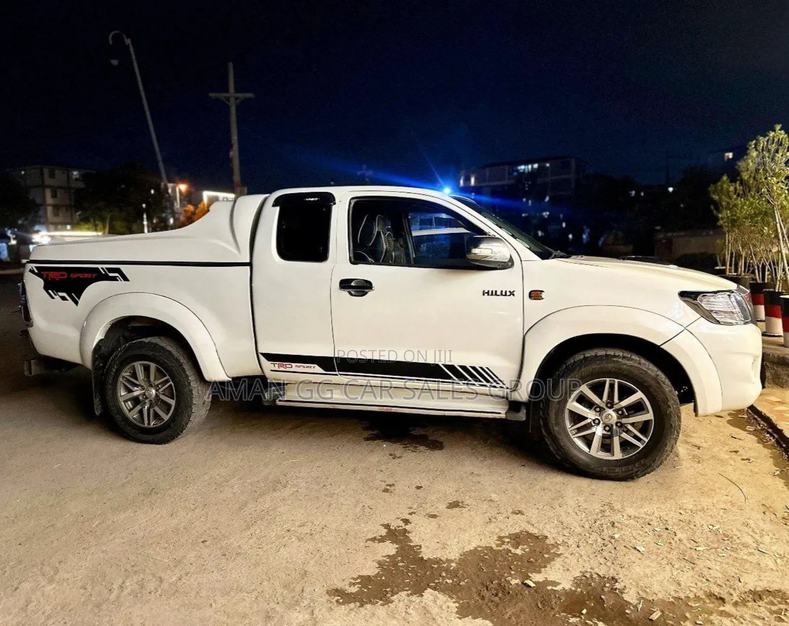 Toyota Hilux 2012 Ivory