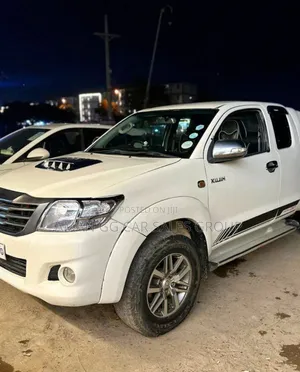 Toyota Hilux 2012 Ivory