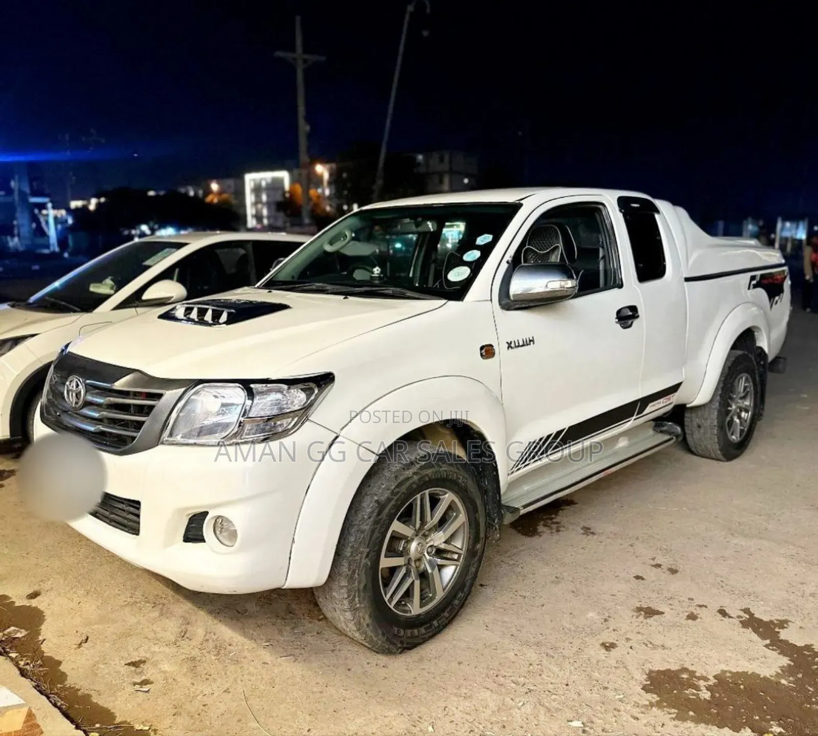 Toyota Hilux 2012 Ivory