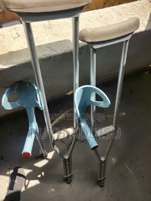 Photo - Elbow Crutches吞68elbow and Axillary Bilateral Crutches建432crutches