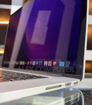 New Laptop Apple MacBook 2015 16GB Intel Core I7 SSD 256GB