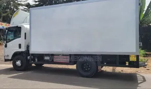 Photo - Isuzu Container 2023