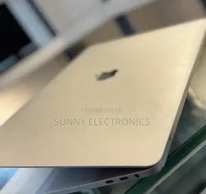 Photo - New Laptop Apple MacBook Pro 2016 16GB Intel Core I7 SSD 512GB