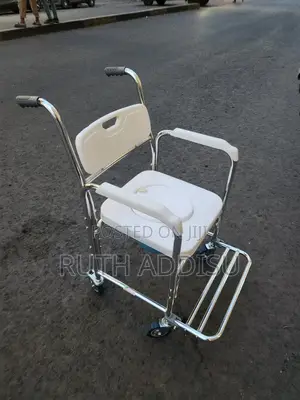 Toilet Wheelchair盎司commode Wheelchair簐我wheelchair軍人wheelchair