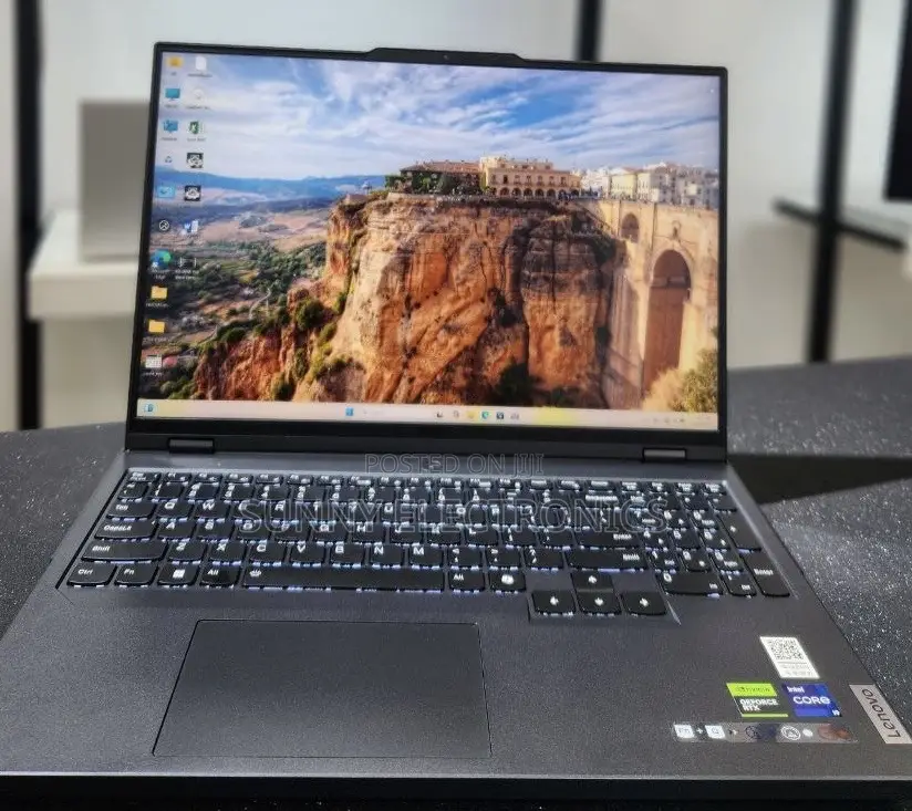 New Lenovo Legion Y7000P IRX9 Gaming Laptop 32GB Intel Core I9 SSD 1T