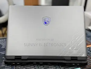 New Laptop MSI Crosshair 15 B12U 16GB Intel Core I7 SSD 1T