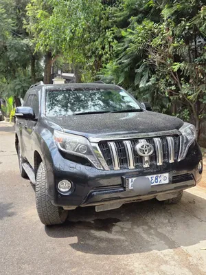 Photo - Toyota Land Cruiser 2015 Gray