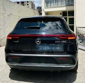 Photo - Mercedes-Benz EQC EQC400 4MATIC 2022 Black