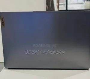 New Laptop Lenovo 8GB Intel Core I3 SSD 256GB