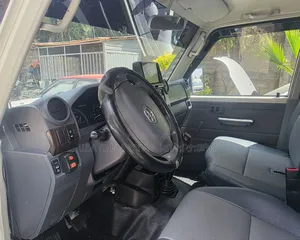 Toyota Land Cruiser 2019 White