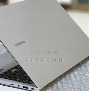 Photo - New Laptop Samsung 8GB Intel Core I5 SSD 256GB