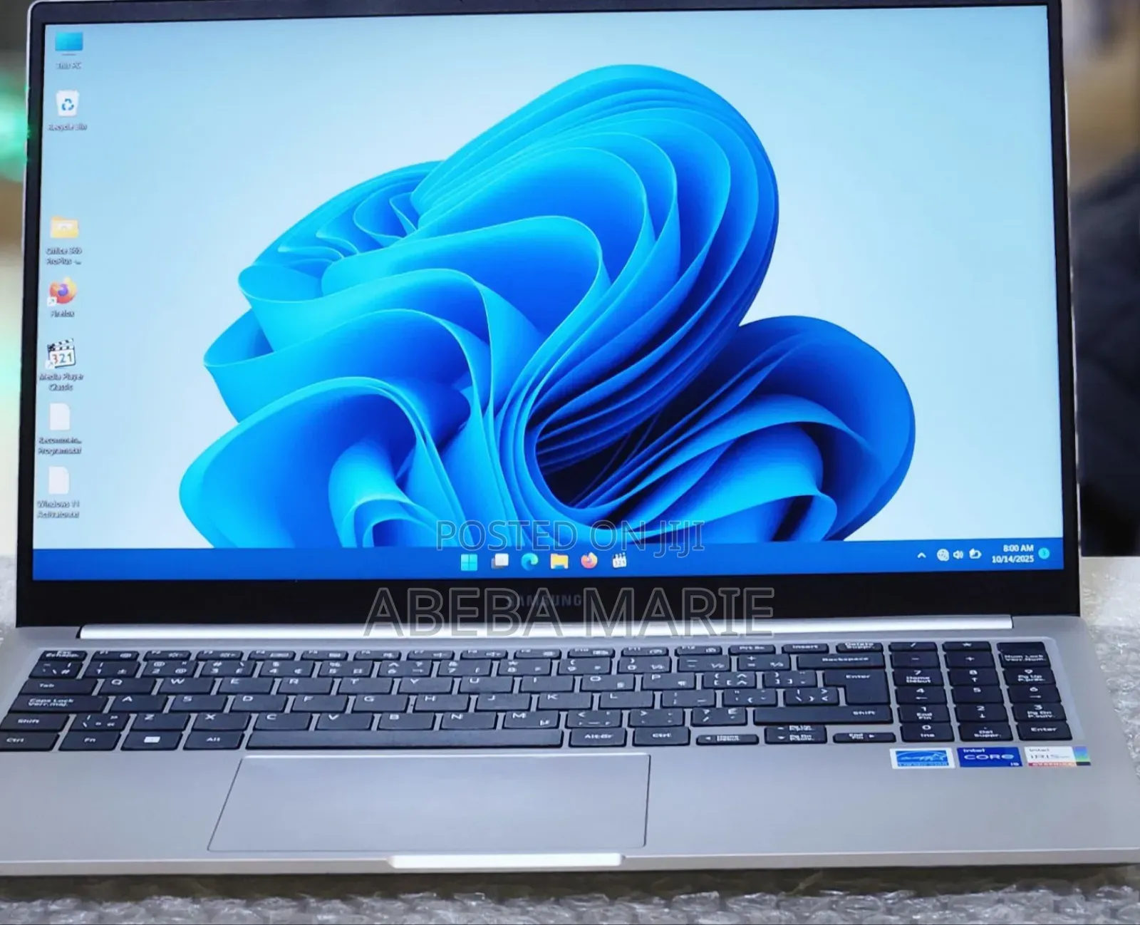 New Laptop Samsung 8GB Intel Core I5 SSD 256GB