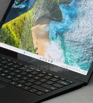 New Laptop Microsoft Surface 8GB Intel Core I7 SSD 256GB