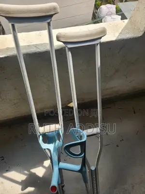 Photo - Crutches朱槿crutches堵死crutches痂了crutches;* 老crutches腔說crutches Medical