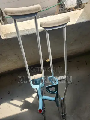 Elbow and Axillary Bilateral Crutches九月crutches喬遷medical Crutches