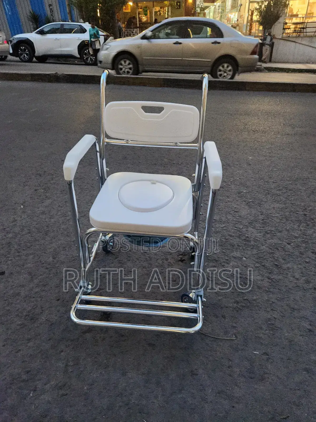 Wheelchair較為medical Almunium Wheelchair轟出commode Wheelchair Medical