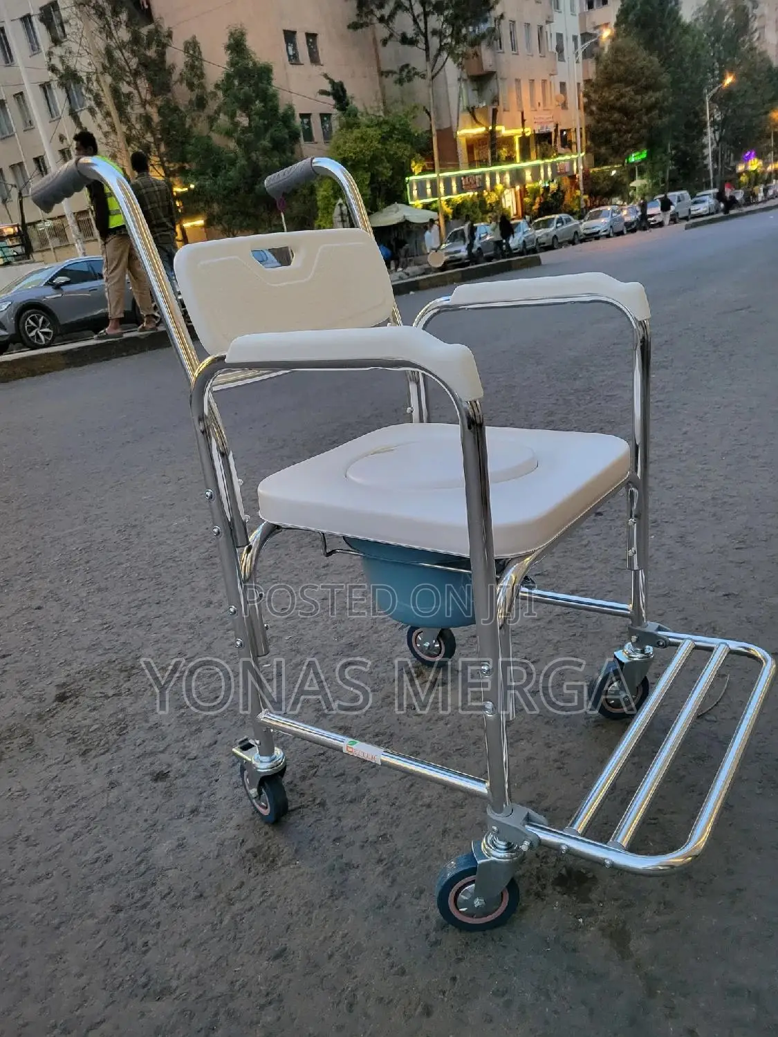 Commodo/Portable Mobile Toilet Seat鎘∆Multi-Functional,Safe Comfortable