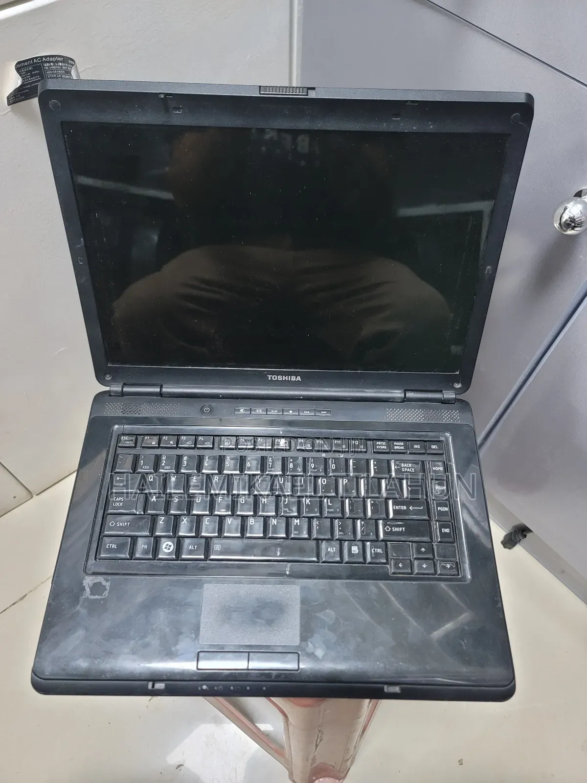 Laptop Asus VivoBook 15 X505BA 4GB Intel Celeron HDD 320GB