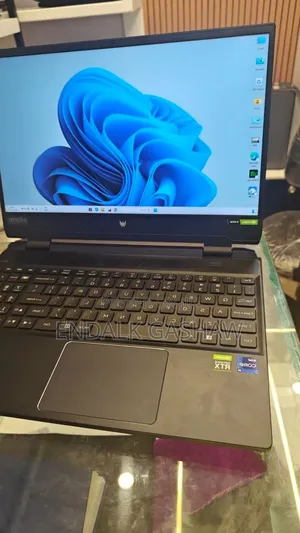 New Laptop Acer Predator Helios Neo 16 16GB Intel Core I9 SSD 512GB