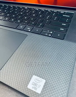 New Laptop Dell Precision 15 3520 32GB Intel Core i7 SSD 1T