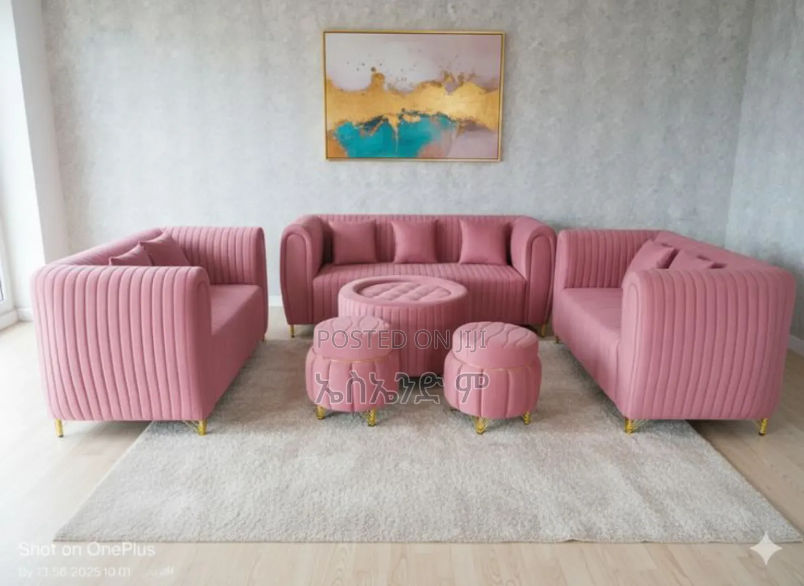 Adaptable Sofa Design