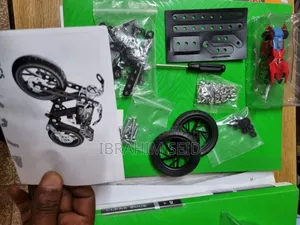 Photo - Hot Wheels Steel Bike Building Set Ages 8+