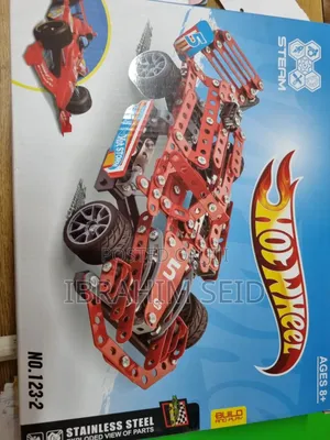 Hot Wheels Steel Bike Building Set Ages 8+