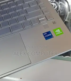New Laptop HP Pavilion 14 16GB Intel Core I7 SSD 512GB