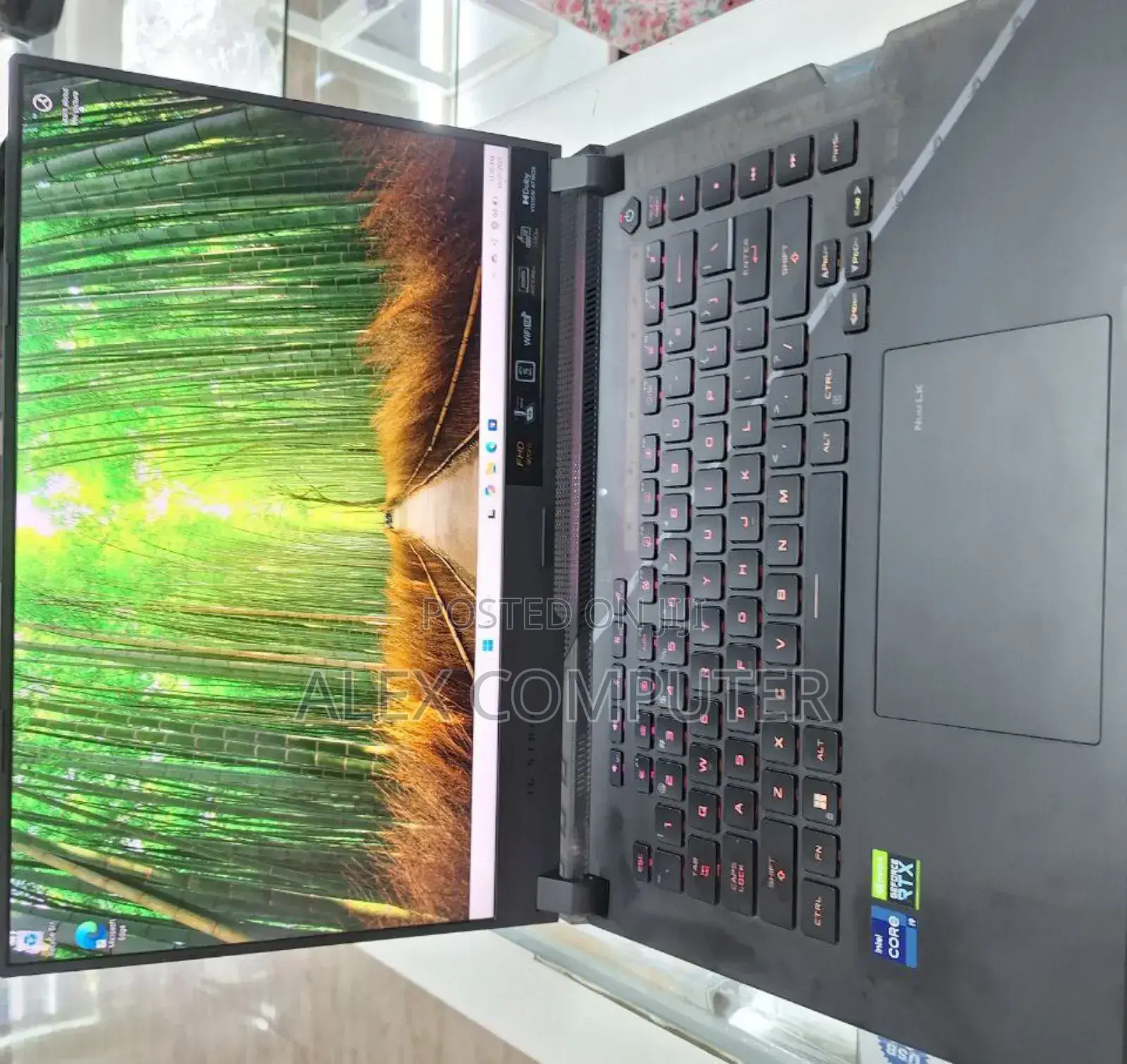 New Laptop Asus ROG Strix G15 16GB Intel Core I9 SSD 1T