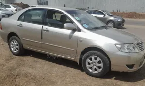 Toyota Corolla 2006 Gold