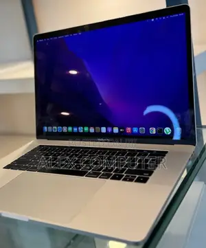 New Laptop Apple MacBook Pro 2016 16GB Intel Core I7 SSD 512GB