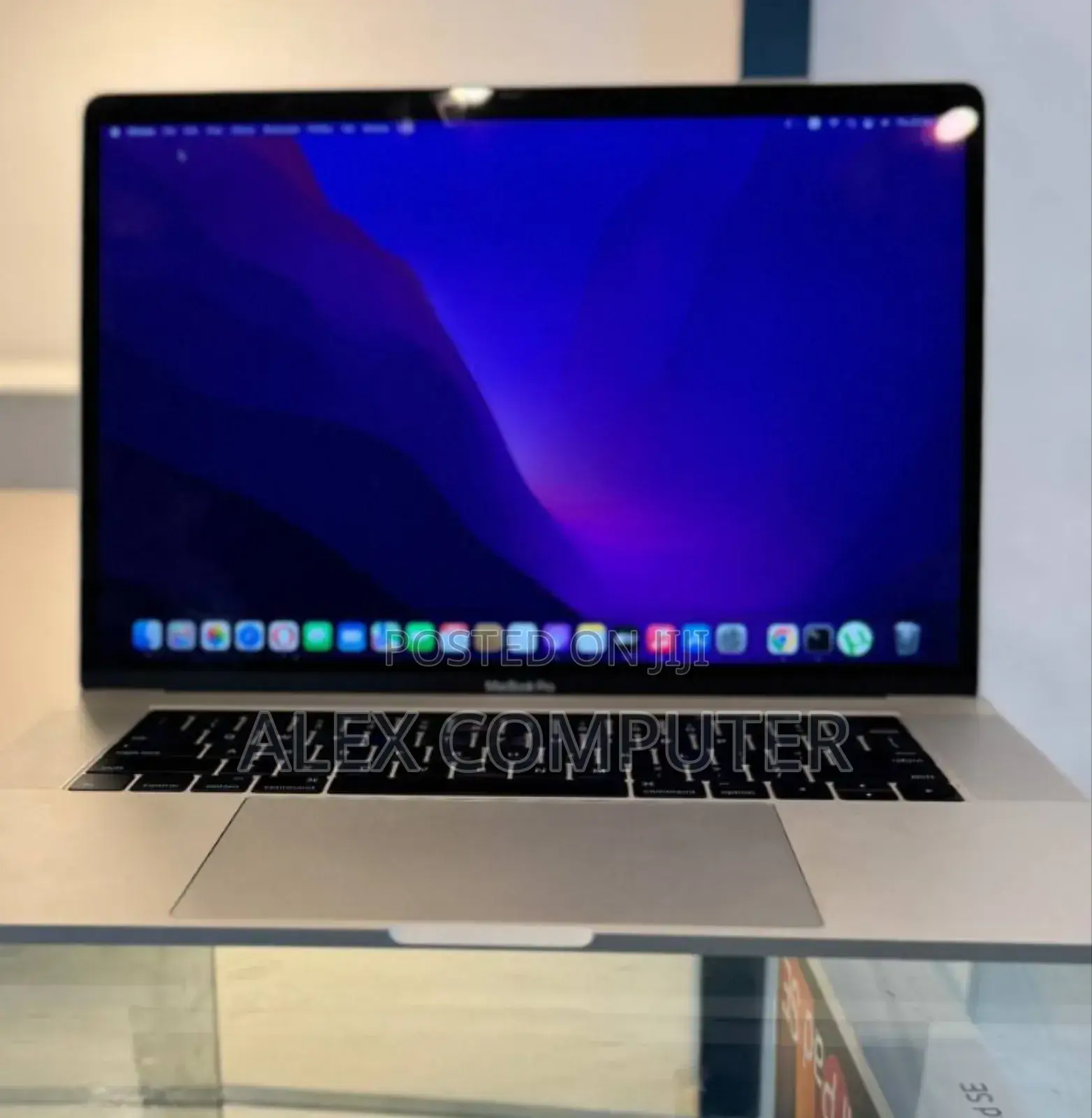 New Laptop Apple MacBook Pro 2016 16GB Intel Core I7 SSD 512GB