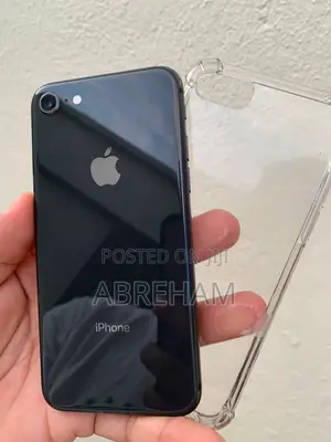 Photo - Apple iPhone 8 64 GB Black