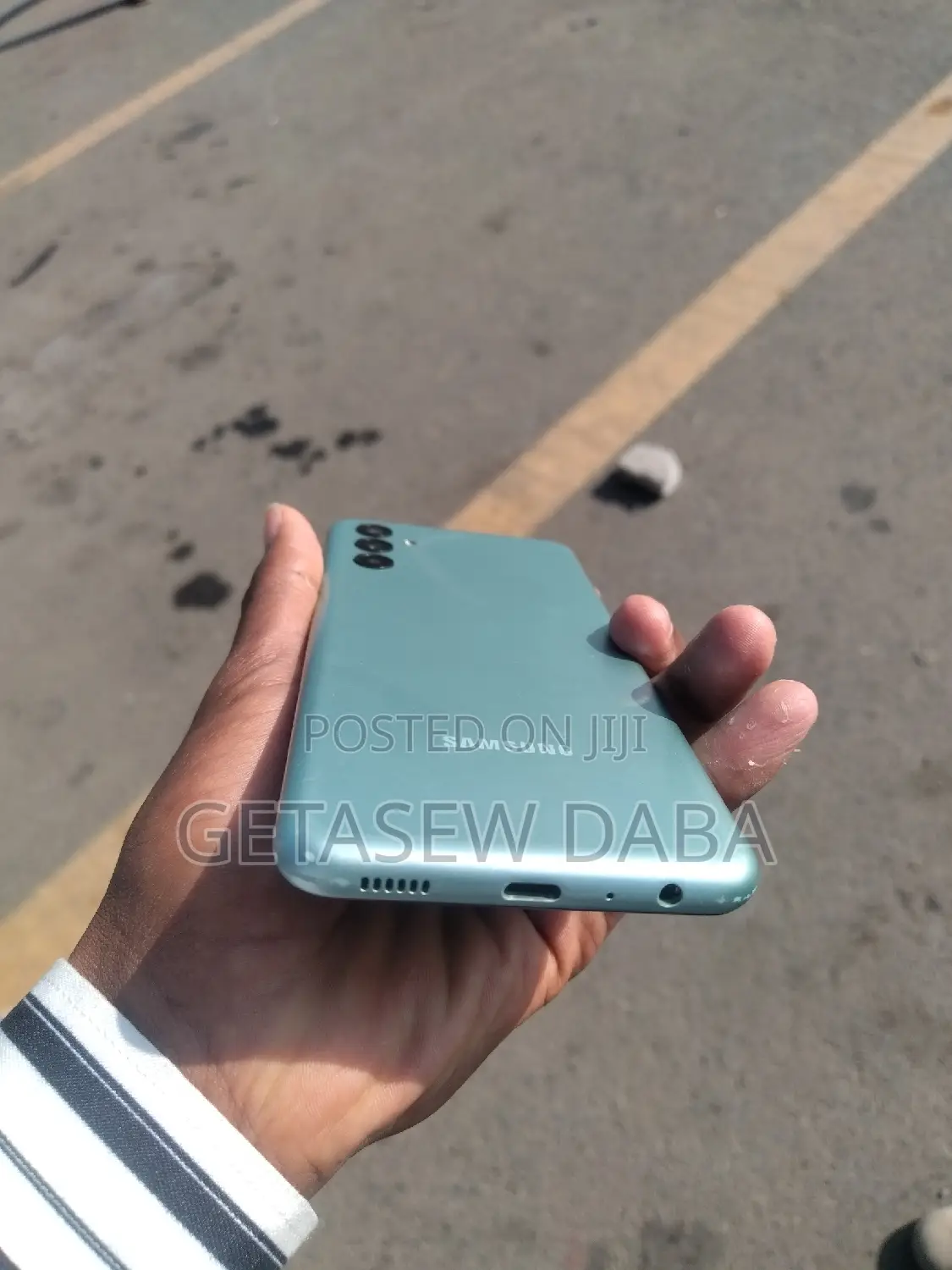 New Samsung Galaxy M13 64 GB