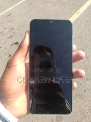 New Samsung Galaxy M13 64 GB