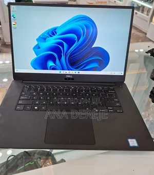 New Laptop Dell Precision 5540 16GB Intel Core I5 SSD 256GB