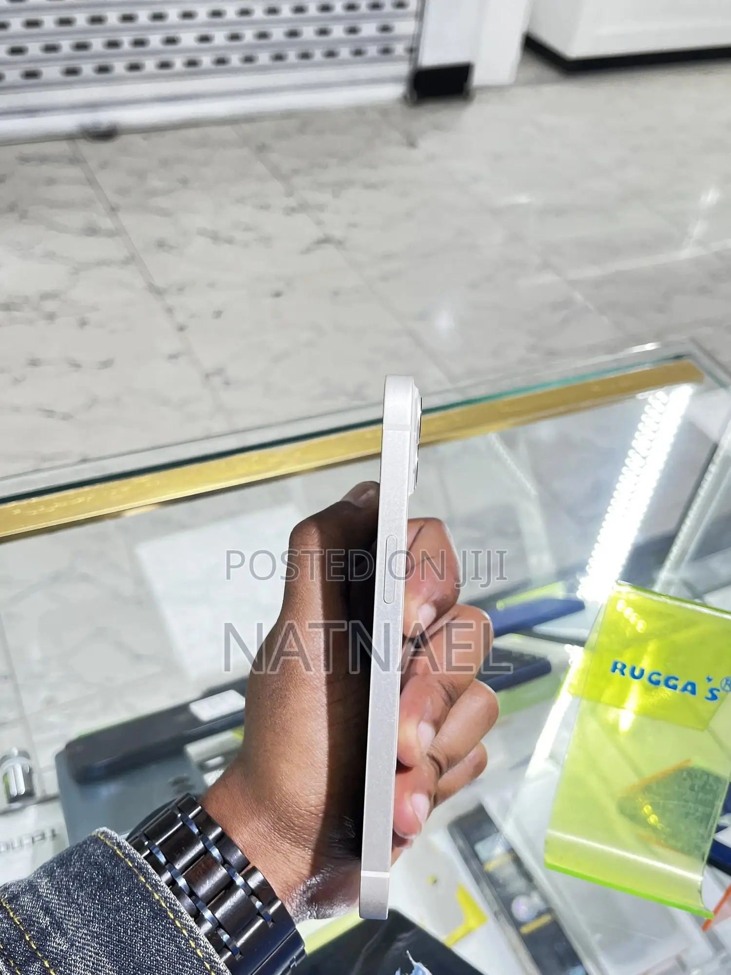 New Apple iPhone 13 128 GB White