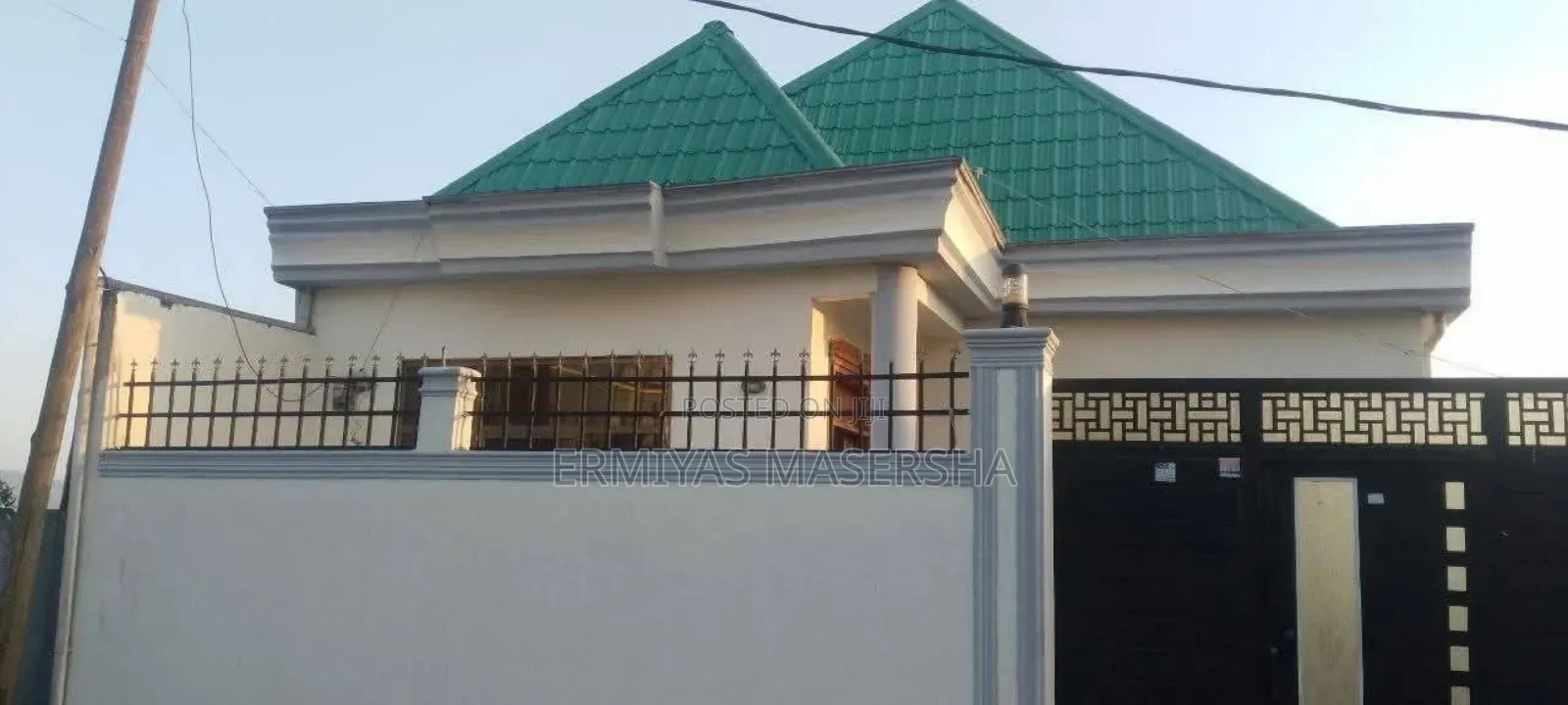 Furnished 5bdrm Villa in Yeka for sale