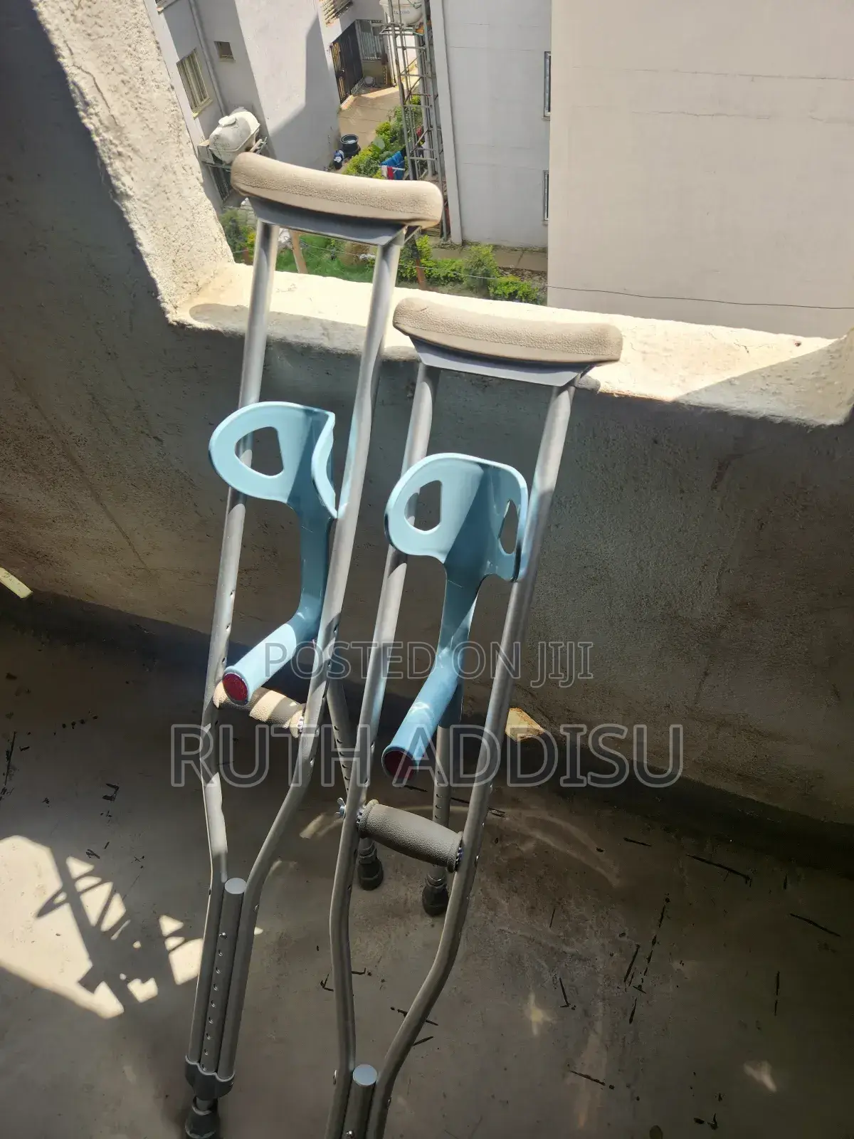 Axillary Bilateral Crutches輕輕brand New Pair Two Side Support Crutches