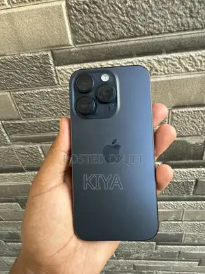 Photo - Apple iPhone 15 Pro 128 GB Blue