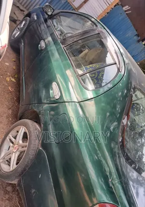 Toyota Platz 2001 Green