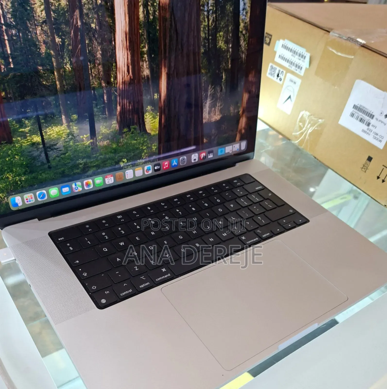 New Laptop Apple MacBook Pro M1 16GB Apple M1 Pro SSD 1T