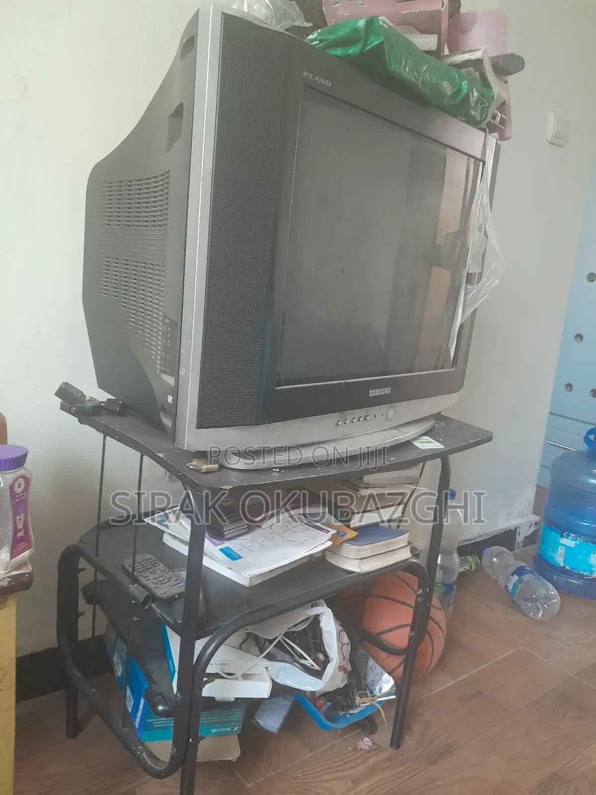 Samsung Tv With Receiver and Dish