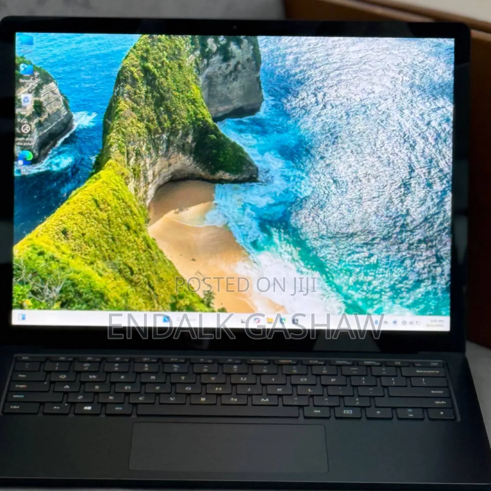 New Laptop Microsoft Surface 16GB Intel Core I7 SSD 512GB