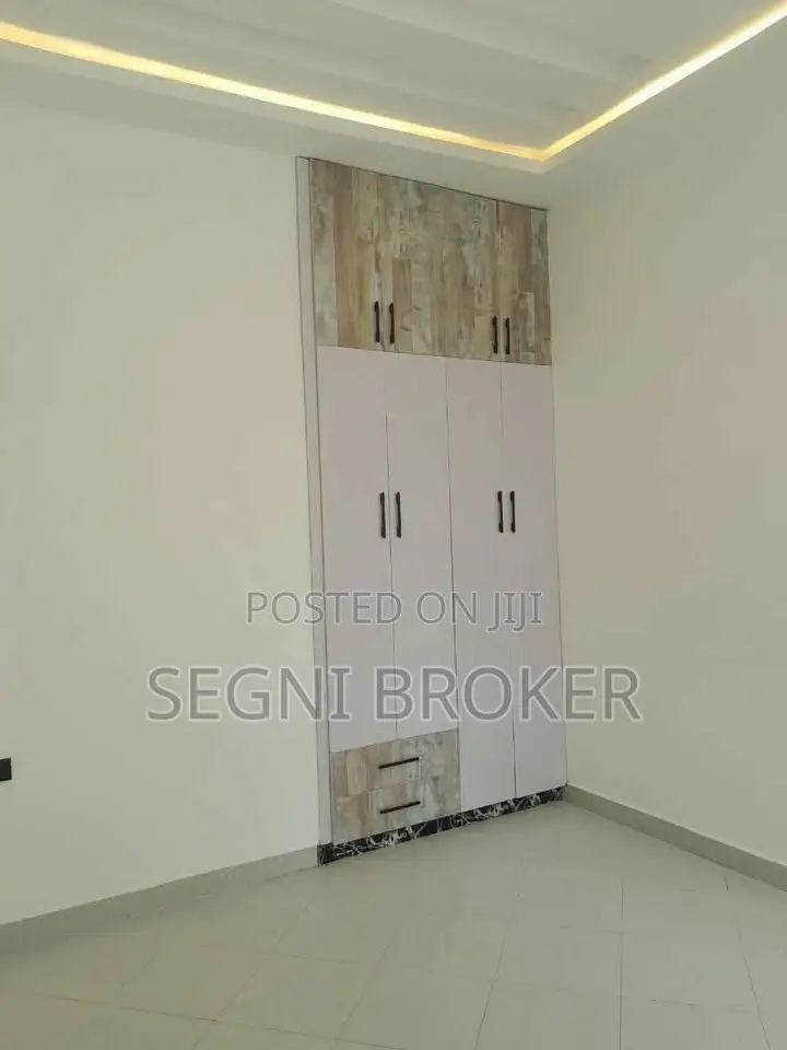 Furnished 10bdrm House in Safari, Bole for sale