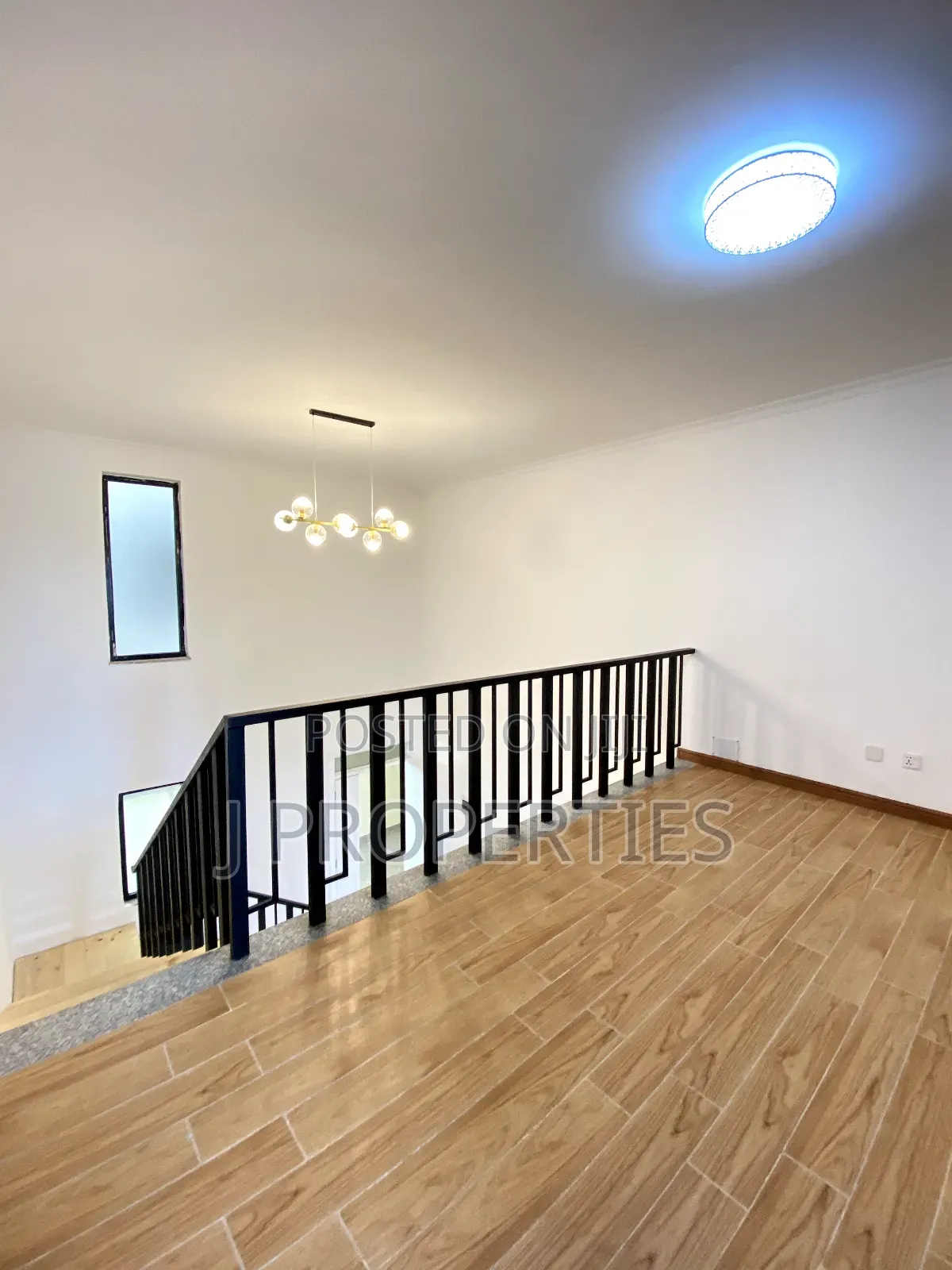 2bdrm Duplex in Kirkos for rent