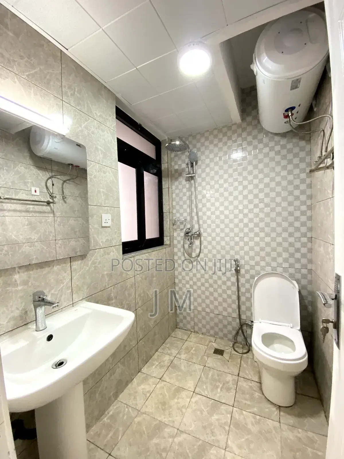 2bdrm Duplex in Kirkos for rent