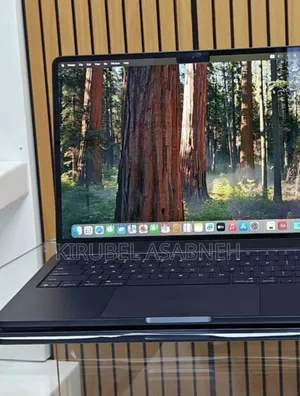 New Laptop Apple MacBook Air 2025 M4 13-Inch 16GB Apple M4 SSD 256GB