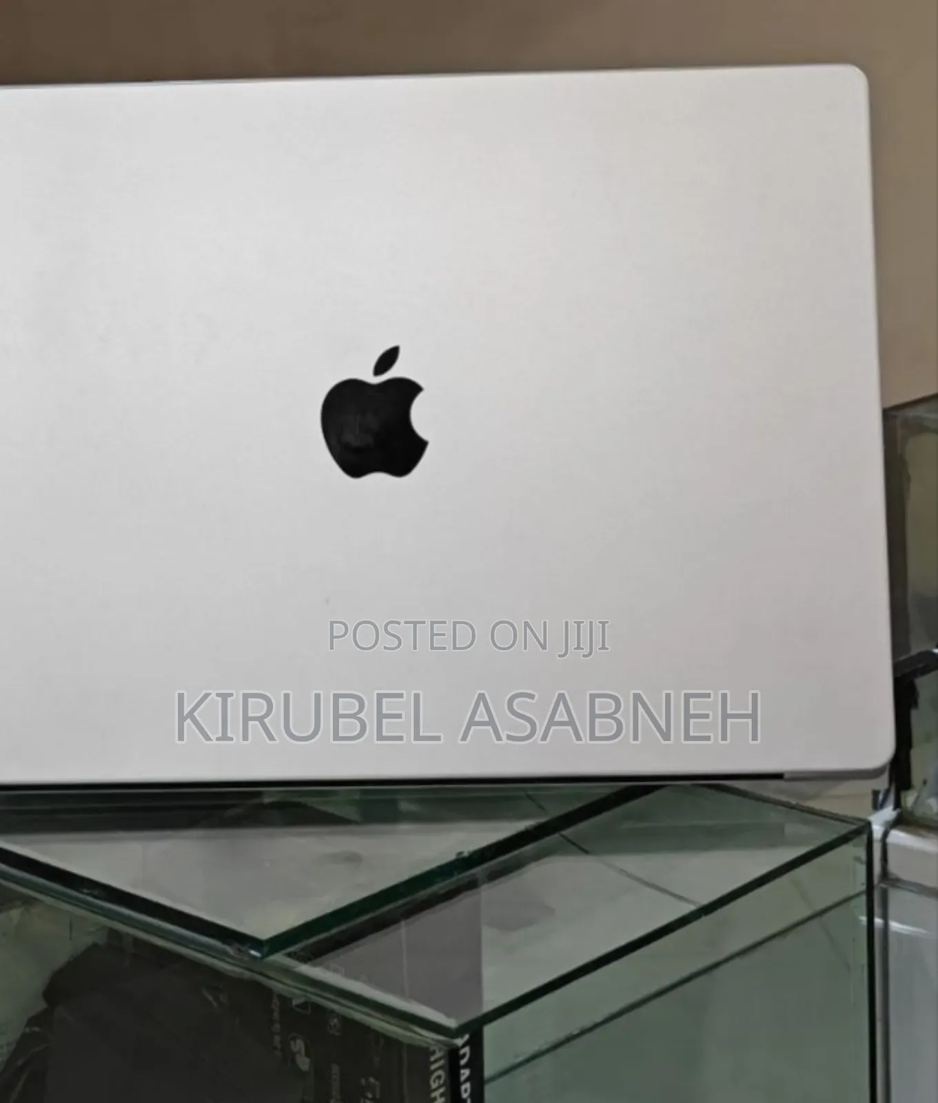 New Laptop Apple MacBook Pro 2020 M1 16GB Apple M1 Pro SSD 1T